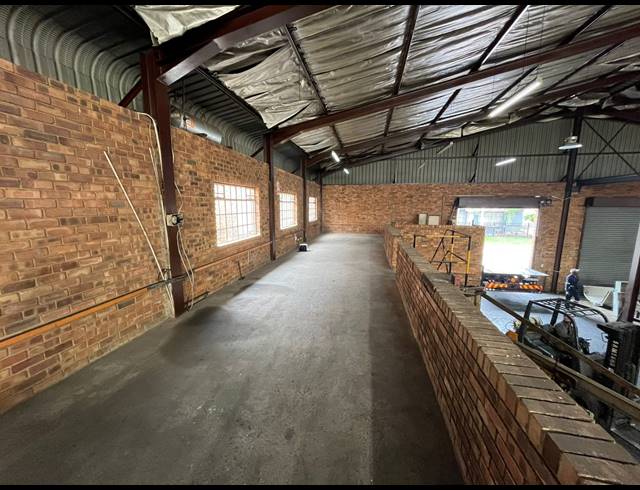 700M² WAREHOUSE TO LET IN BRAKPAN CENTRAL